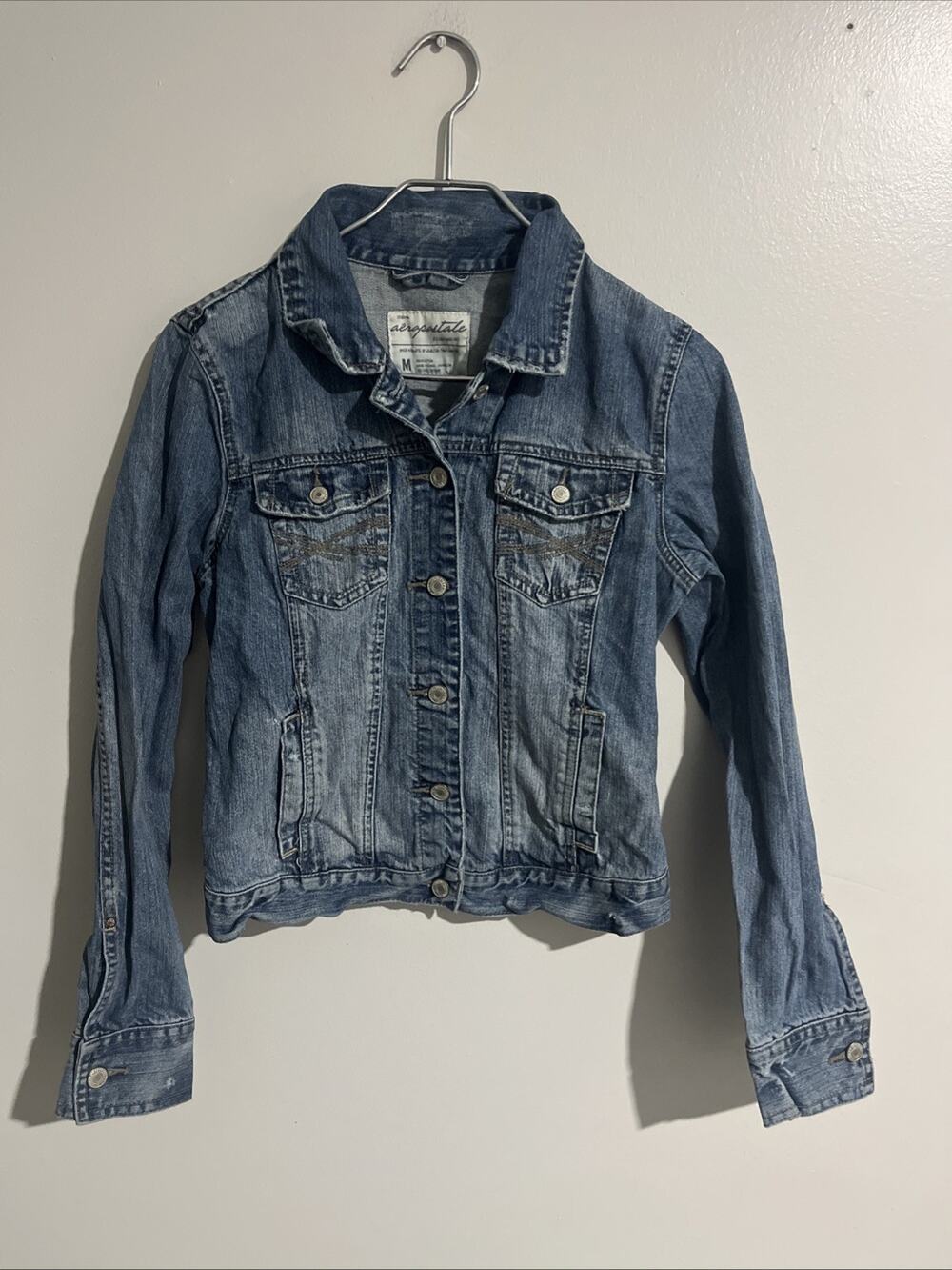 Aeropostale Denim Jacket Women's Junior Size Medium Buttons/Pockets Light Stain